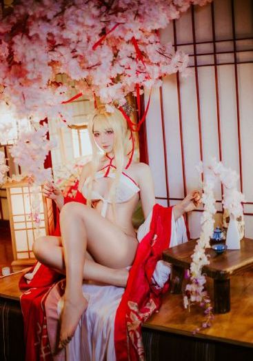 日韓午夜精華久久精華液_1080P動漫在線觀看