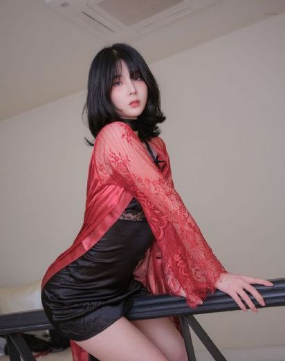 av辦公室絲襪高跟秘書(shū)的呻吟_免費(fèi)韓劇在線觀看
