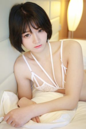 國產精品自產拍在線中文觀看_1080P免費全集觀看