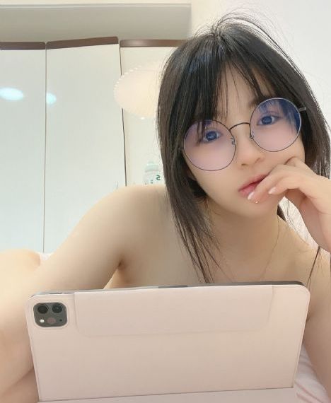 果凍傳媒老狼一卡二卡九九_(tái)吉吉電影在線觀看