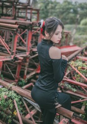亞洲歐美制服絲襪一區二區三區_BD英語免費在線觀看