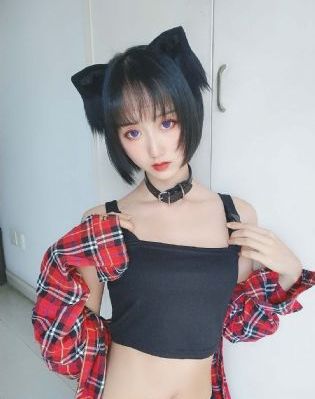 國產一卡二卡四卡無卡免費_1080P在線觀看高清